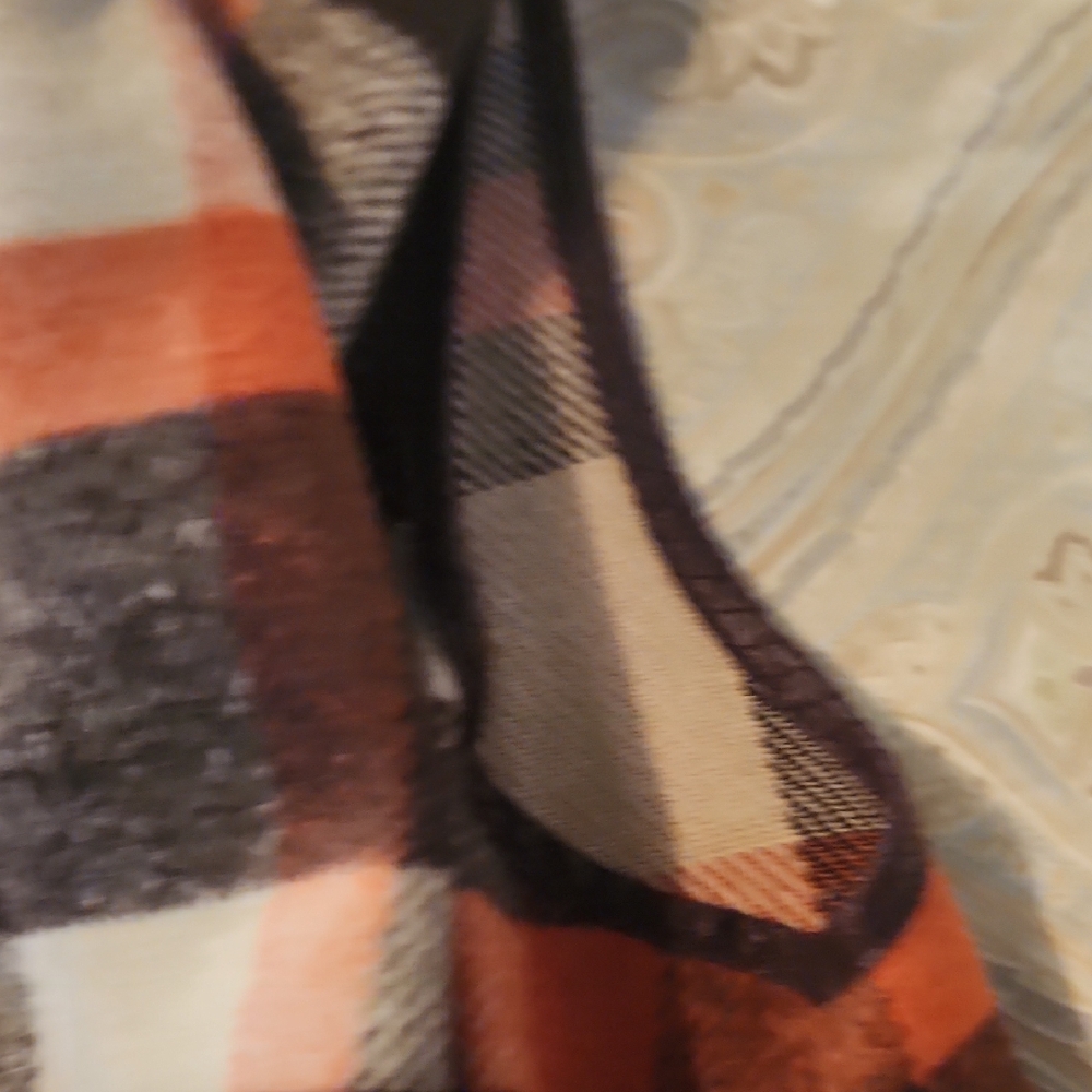 HYFVE Plaid Vest with Belt - Red and Black - Picture 10 of 15